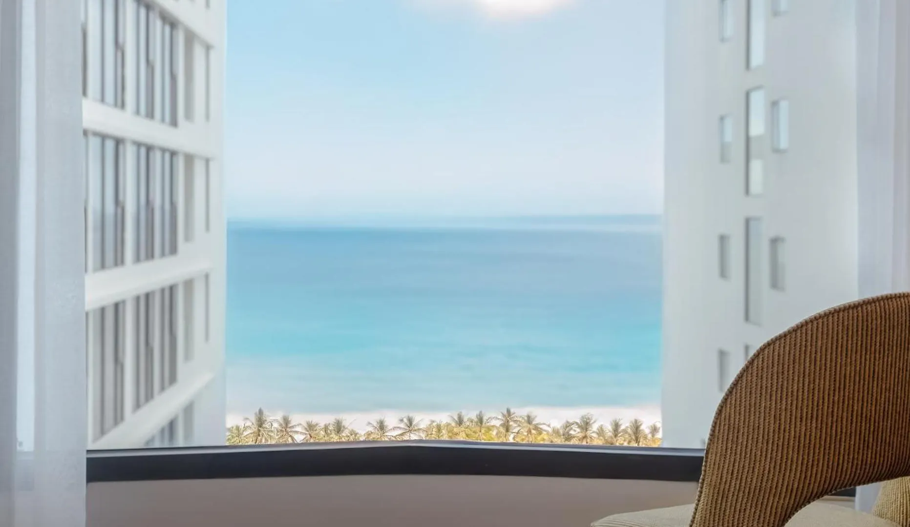 فندق لاكي صن نها ترانج
